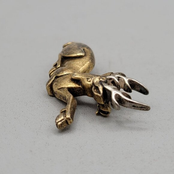 Vintage MMA Gold Brass Reclining Deer Stag Brooch Pin - Picture 3 of 5